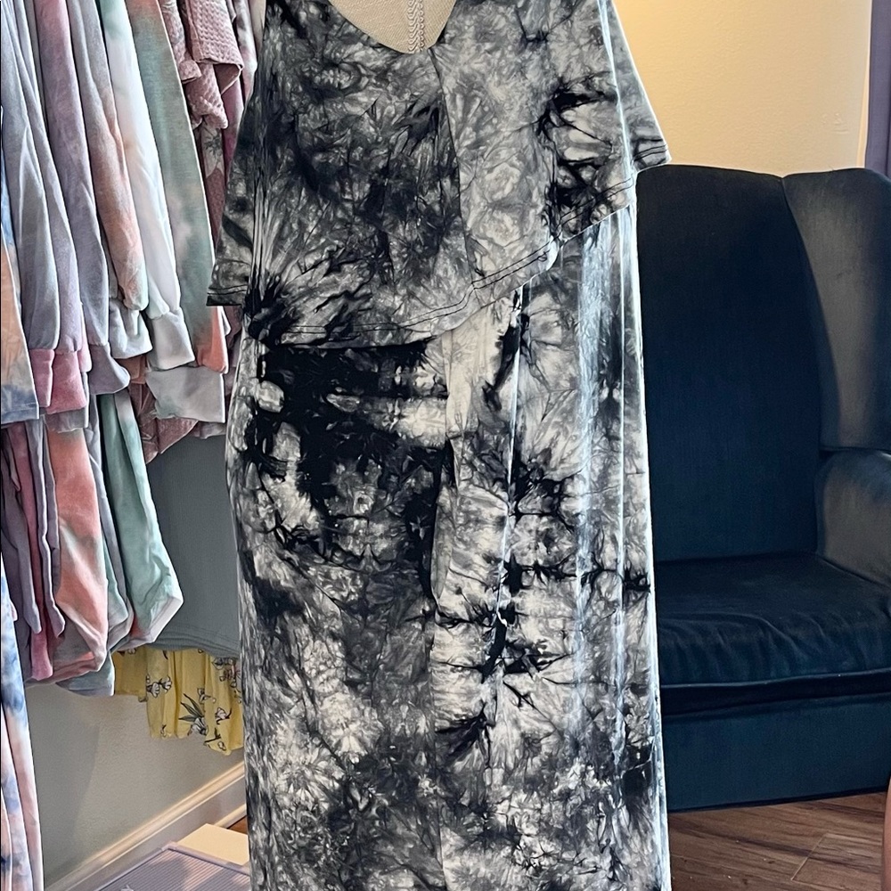 Maternity and nursing dress - Picture 2 of 5